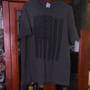 Delta Gray Short Sleeve Tee with Vintage Flag Design